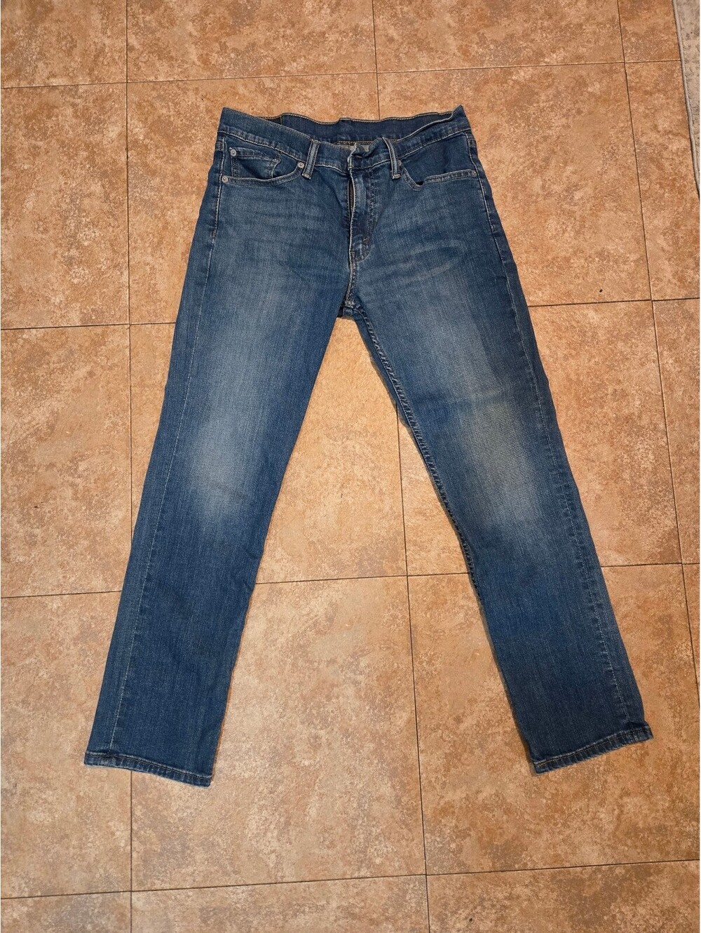 Levi's 511 Slim Fit Men's Jeans 32x30 (Actual 32x28) Medium Wash